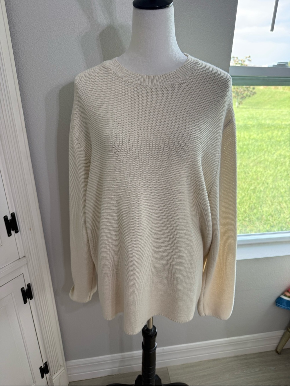 H&M Cream Crewneck Sweater - Lightweight Knit